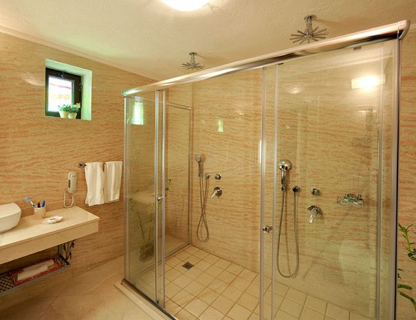 103_banyo.jpg